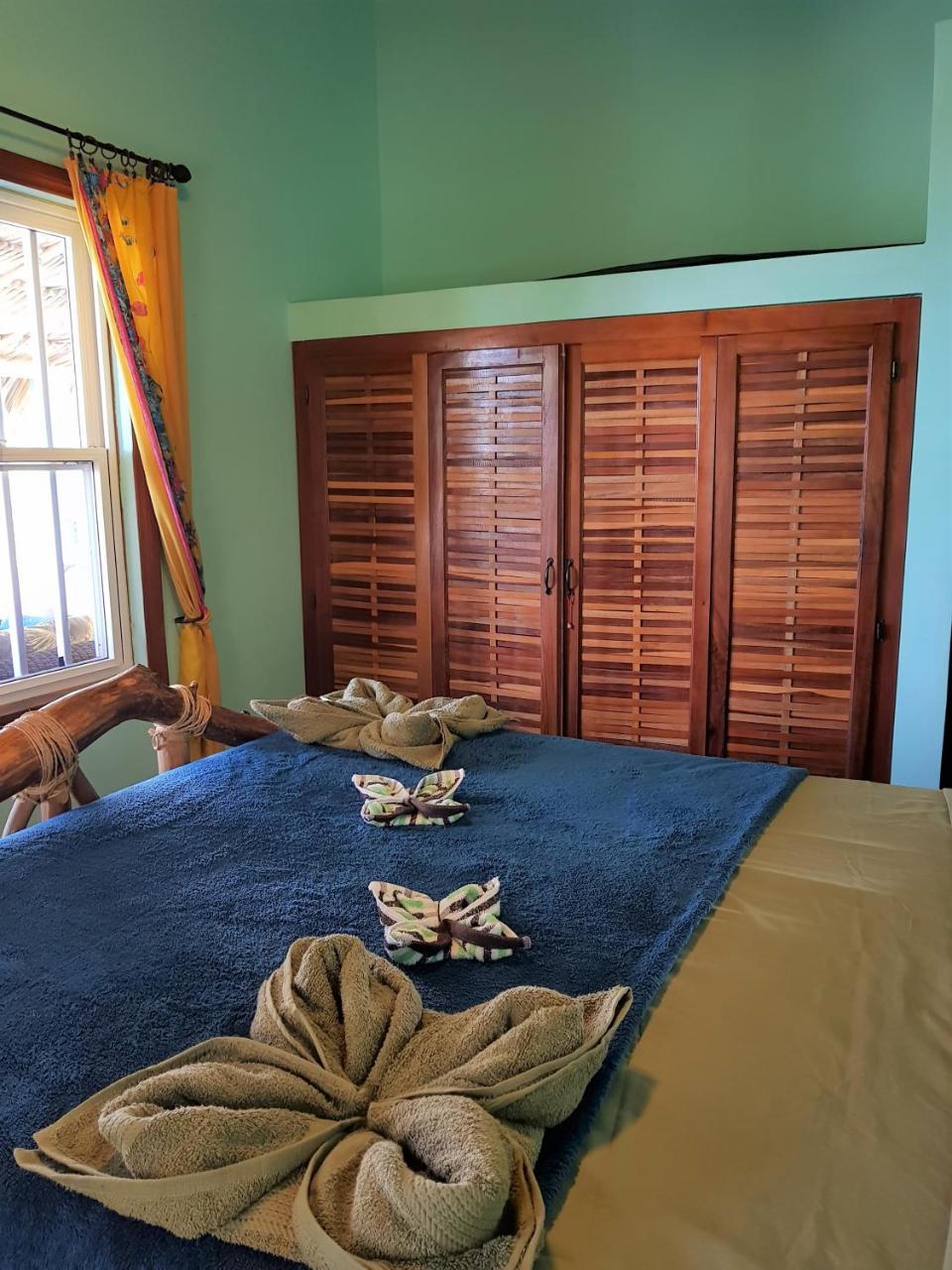 Slo-N-Ez Villa Terrace Caye Caulker Exteriör bild